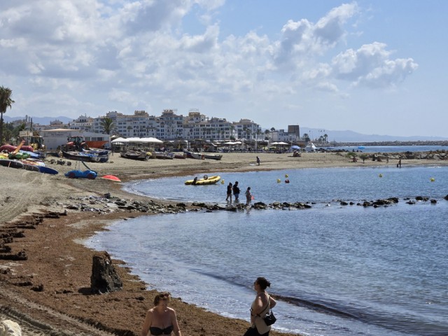 2 Bedrooms Apartment in Puerto Banús