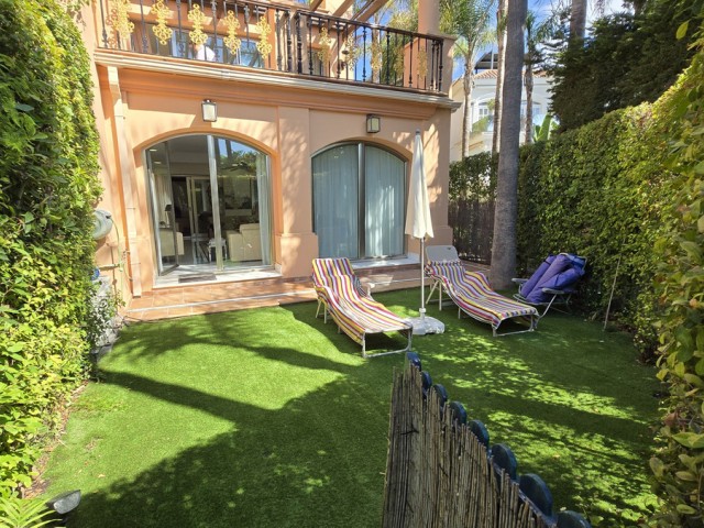 2 Bedrooms Apartment in Puerto Banús