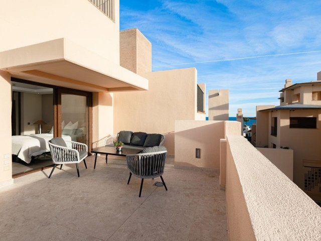 Appartement avec 4 Chambres  à Estepona