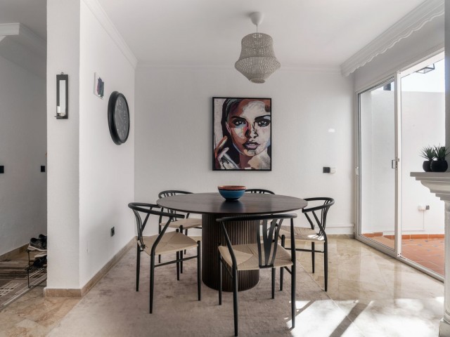 3 Schlafzimmer Reihenhaus in Nueva Andalucía