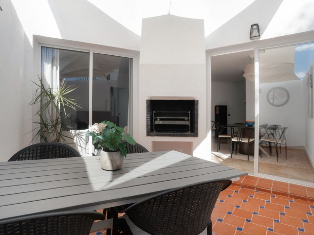 3 Schlafzimmer Reihenhaus in Nueva Andalucía