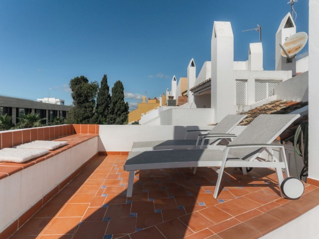 3 Schlafzimmer Reihenhaus in Nueva Andalucía