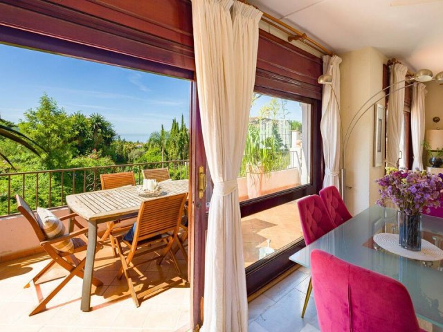 4 Bedrooms Townhouse in Marbella