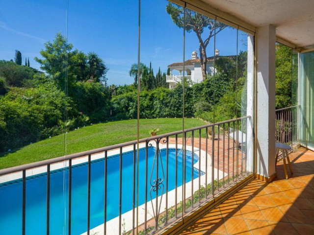 4 Bedrooms Townhouse in Marbella