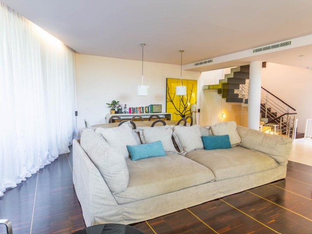 4 Bedrooms Villa in The Golden Mile