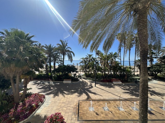 Appartement avec 3 Chambres  à Estepona