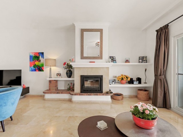 Appartement avec 2 Chambres  à Estepona