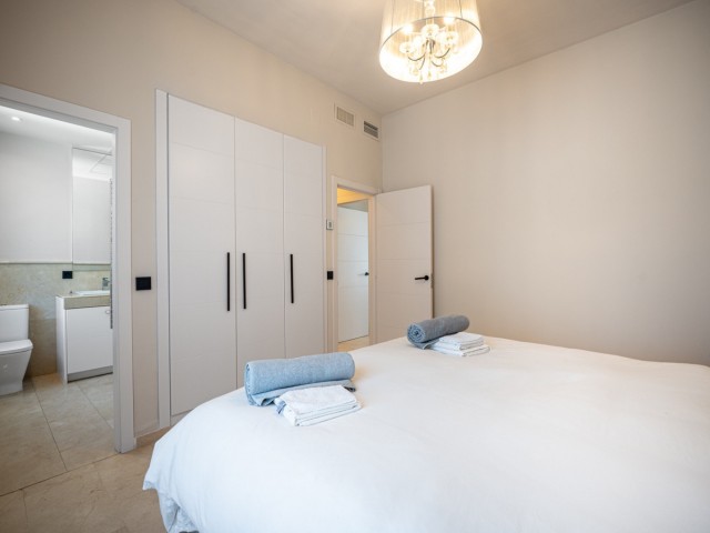 Villa avec 6 Chambres  à Nueva Andalucía