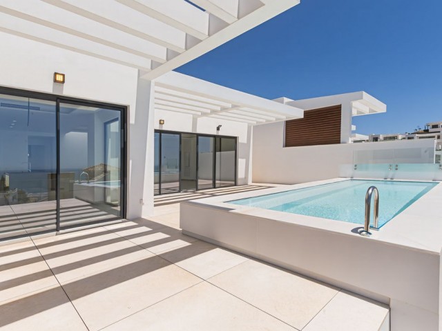 5 Bedrooms Villa in Benalmadena