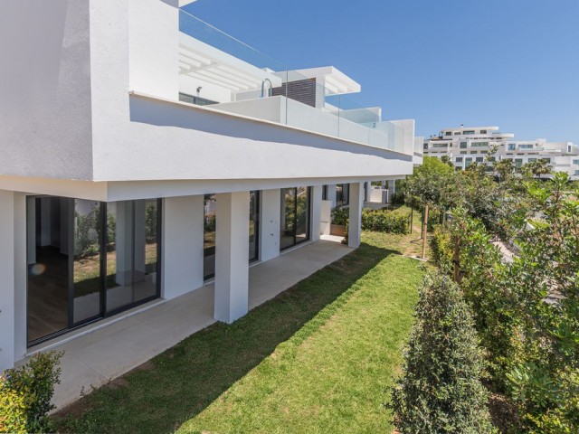 5 Bedrooms Villa in Benalmadena