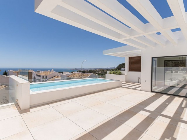 5 Bedrooms Villa in Benalmadena