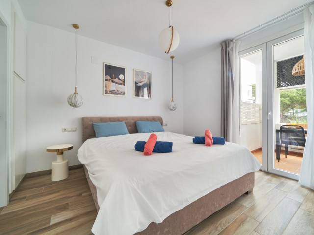 2 Bedrooms Apartment in Elviria