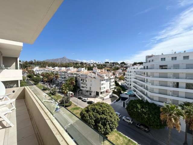 3 Soveroms Leilighet i Nueva Andalucía