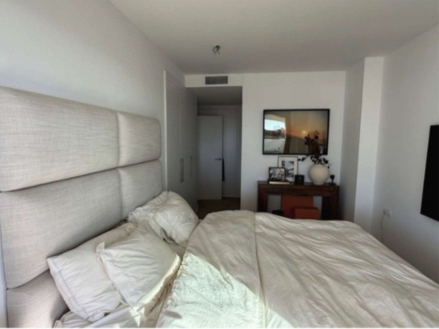 Appartement avec 3 Chambres  à Estepona
