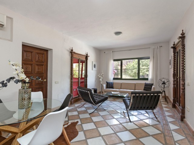 Villa avec 12 Chambres  à Benahavís