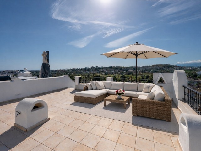 3 Slaapkamer Rijtjeshuis in Nueva Andalucía