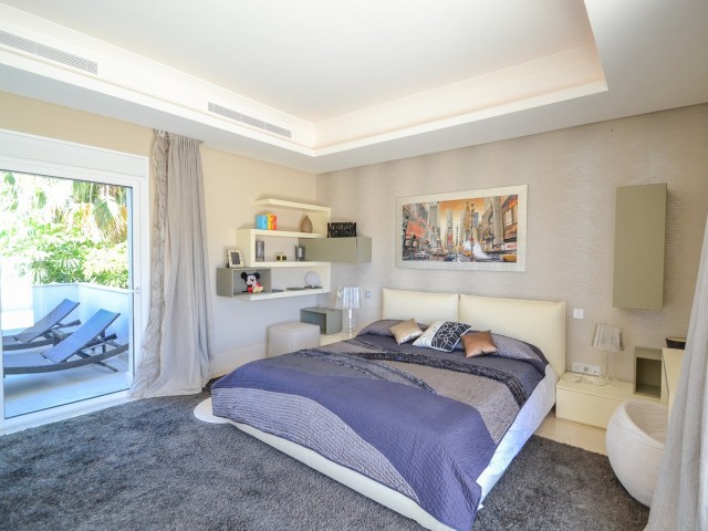 5 Schlafzimmer Villa in Altos de los Monteros