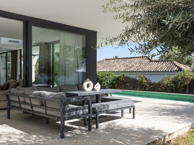 5 Schlafzimmer Villa in Nueva Andalucía