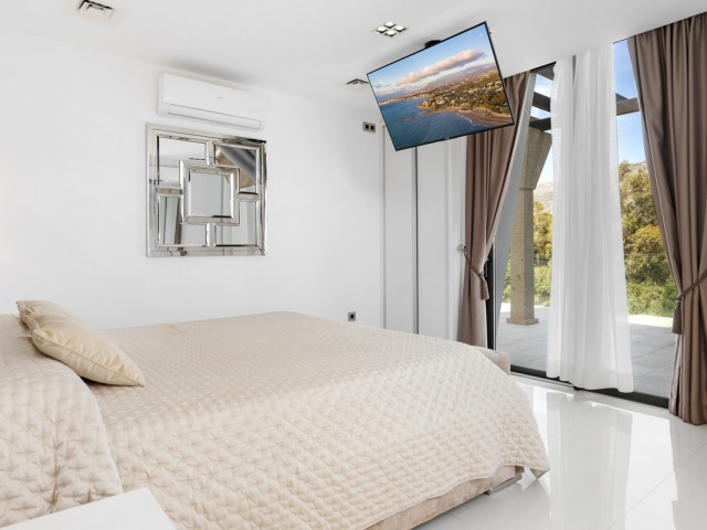 5 Schlafzimmer Villa in Nueva Andalucía