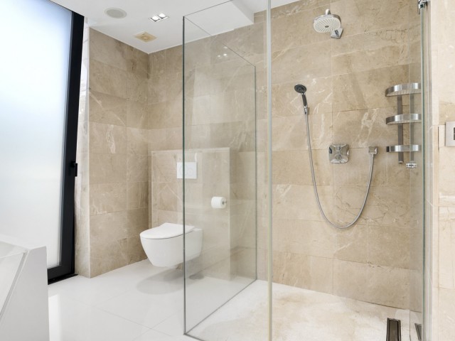 5 Schlafzimmer Villa in Nueva Andalucía