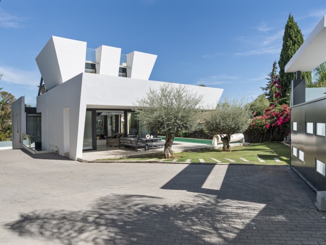 Huvila, Nueva Andalucia