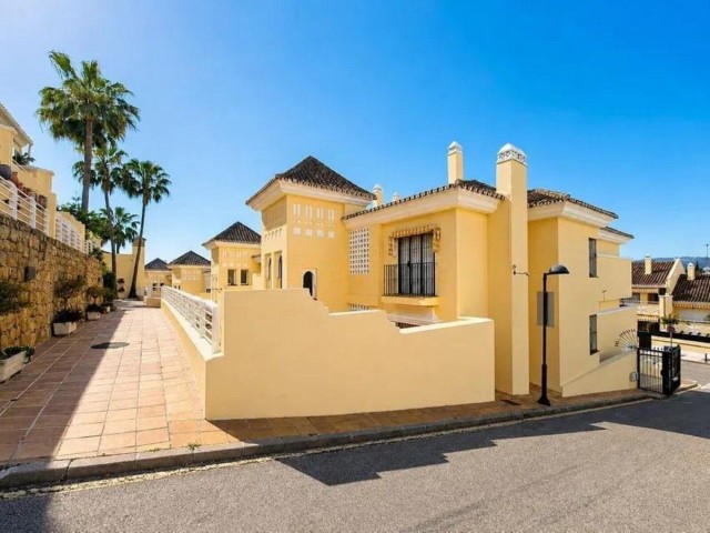 3 Makuuhuoneen Huoneisto San Pedro de Alcántara