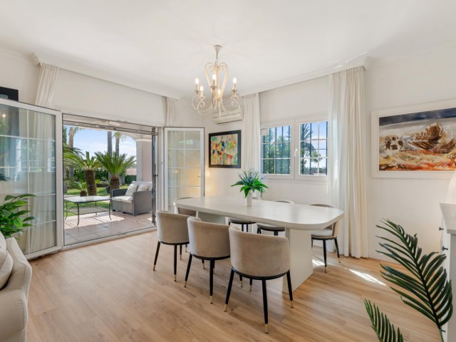3 Bedrooms Villa in Estepona