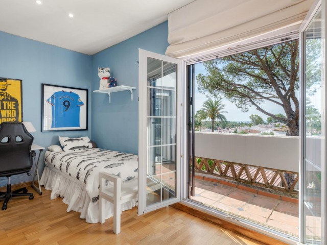 3 Bedrooms Villa in Estepona