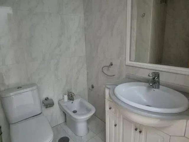 4 Bedrooms Apartment in Torremolinos