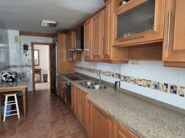 4 Bedrooms Apartment in Torremolinos