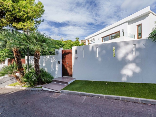 5 Slaapkamer Villa in El Rosario
