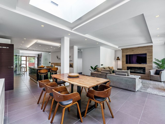5 Slaapkamer Villa in El Rosario