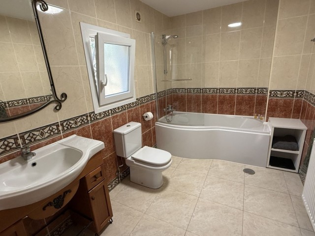 4 Schlafzimmer Villa in La Cala de Mijas