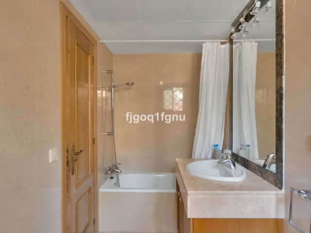 4 Schlafzimmer Apartment in Costalita