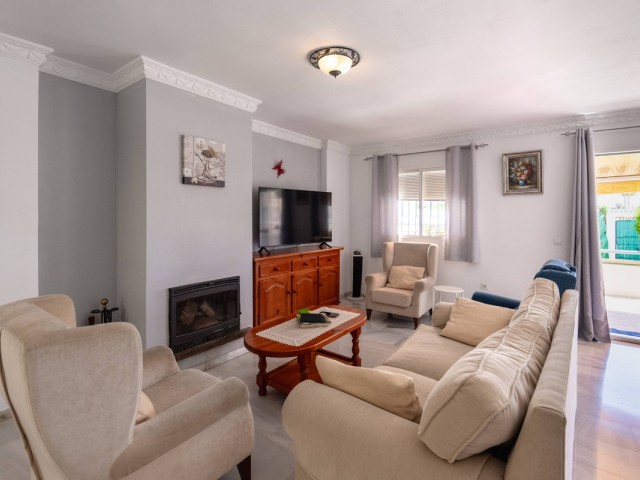 3 Schlafzimmer Reihenhaus in Nueva Andalucía