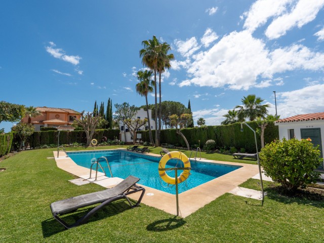 3 Schlafzimmer Reihenhaus in Nueva Andalucía