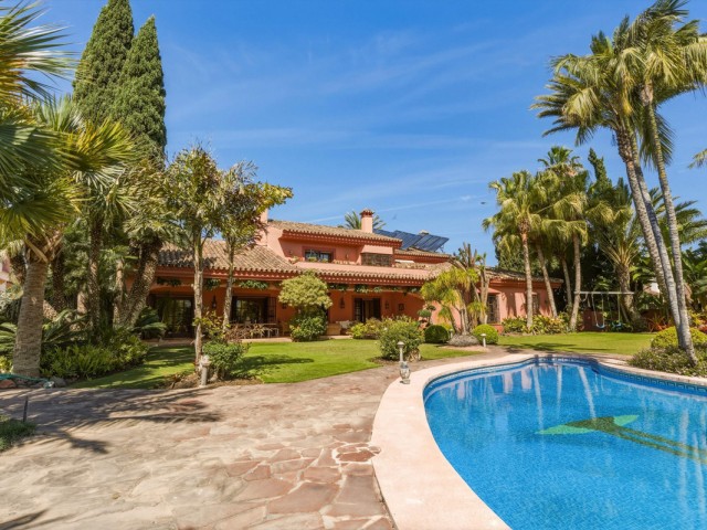 6 Schlafzimmer Villa in Guadalmina Alta