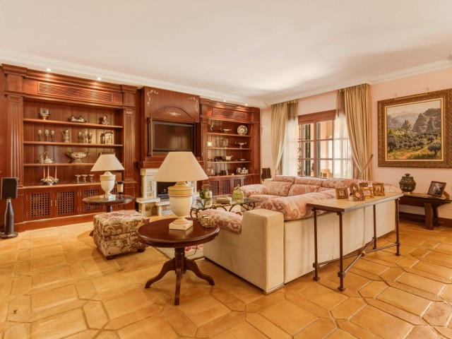 6 Schlafzimmer Villa in Guadalmina Alta