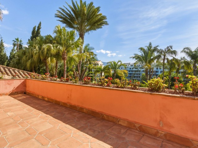 6 Schlafzimmer Villa in Guadalmina Alta