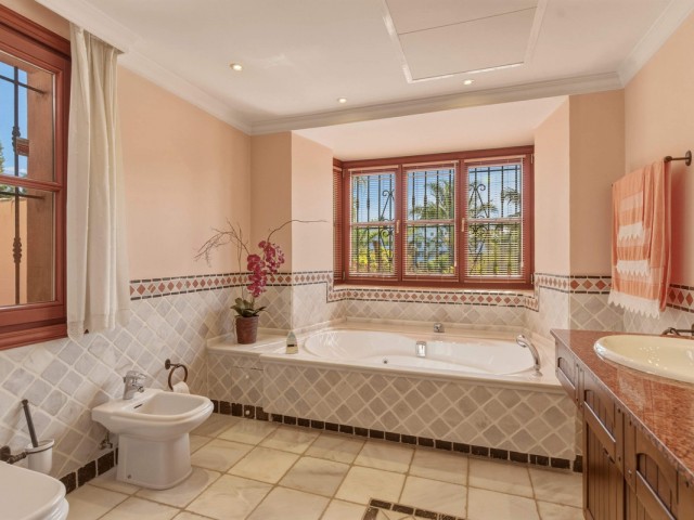 6 Schlafzimmer Villa in Guadalmina Alta