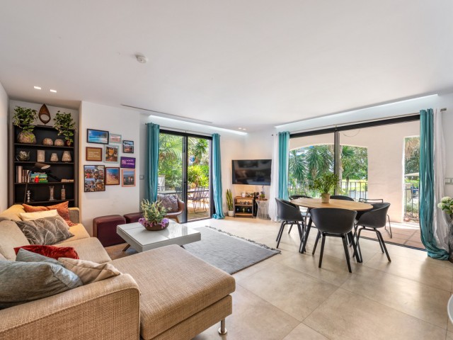 3 Bedrooms Apartment in Puerto Banús