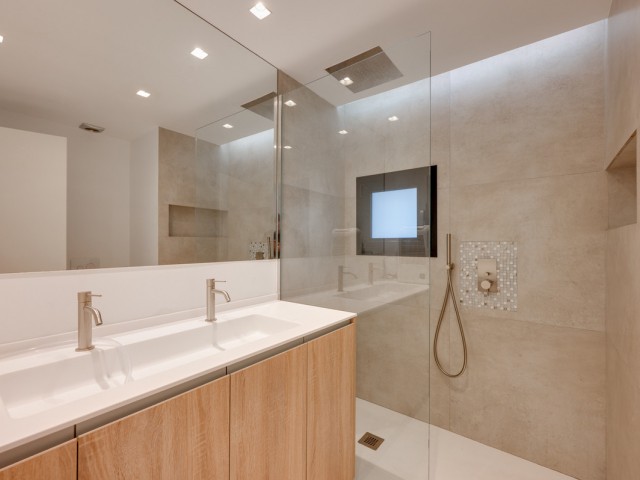 3 Bedrooms Apartment in Puerto Banús