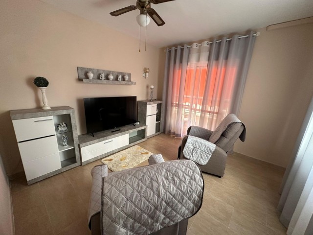 Appartement avec 3 Chambres  à Estepona
