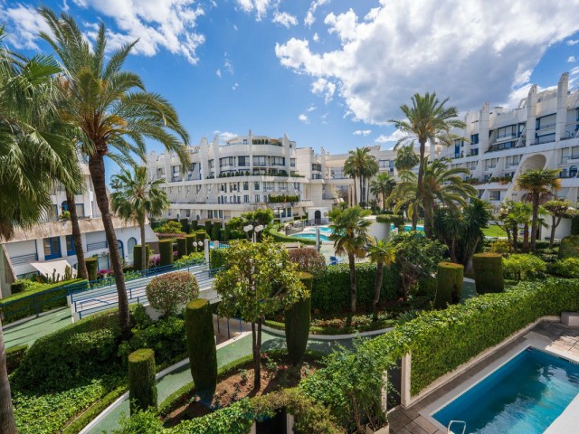 2 Bedrooms Apartment in Marbella