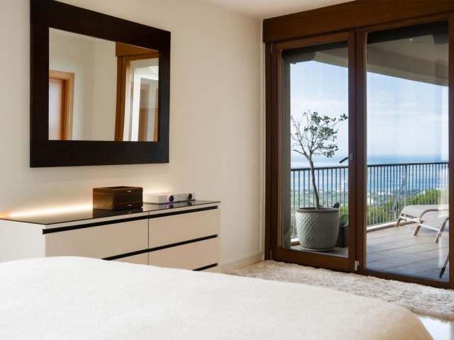 3 Bedrooms Apartment in Altos de los Monteros