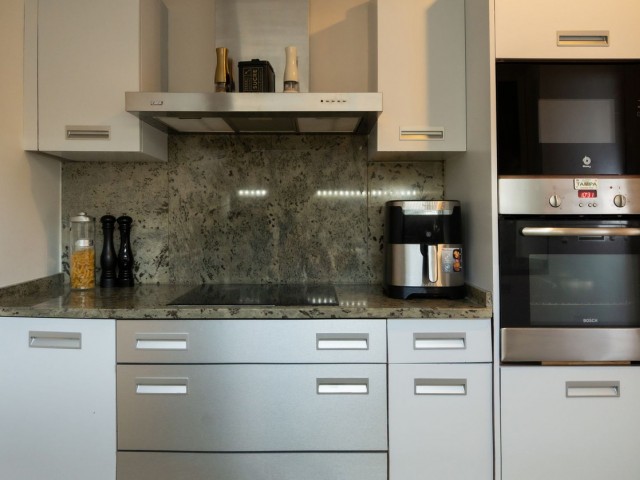 3 Bedrooms Apartment in Altos de los Monteros