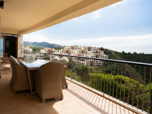 3 Bedrooms Apartment in Altos de los Monteros