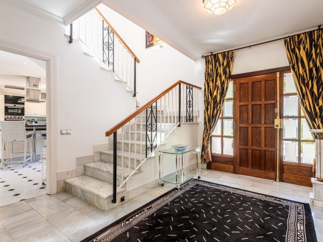 3 Schlafzimmer Villa in Nueva Andalucía
