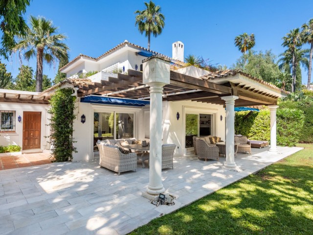 3 Schlafzimmer Villa in Nueva Andalucía