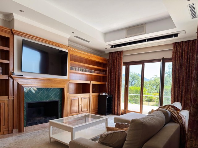 Villa avec 5 Chambres  à La Zagaleta